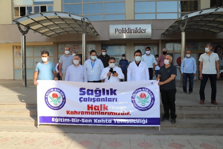 Eğitimcilerden sağlık çalışanlarına destek