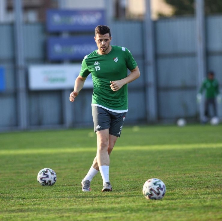 Bursaspor tempoyu arttırdı