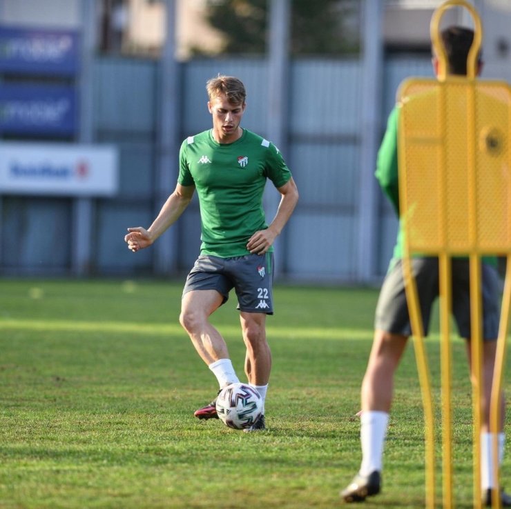 Bursaspor tempoyu arttırdı