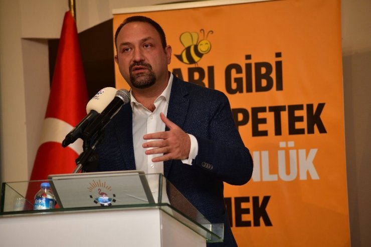 Başkan Gümrükçü’den belediye personeline 500 gün sunumu