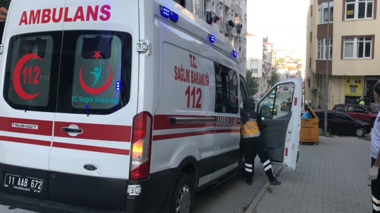 Yola fırlayan çocuğu Allah korudu