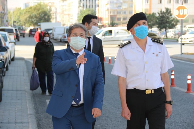 "Maske hem koronavirüsten hem gripten korur"