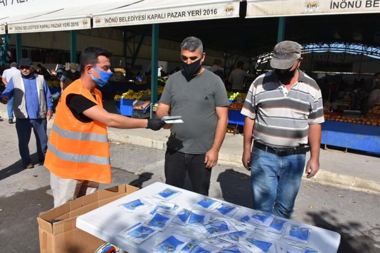 İnönü Belediyesi maske dağıtımı yaptı
