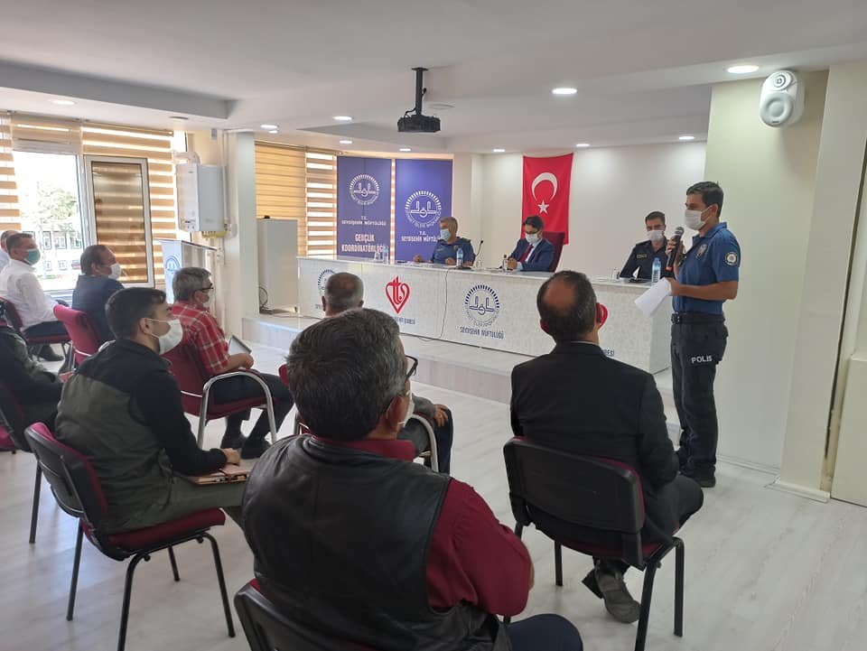 Kaymakam Erdoğan muhtarlarla Seydişehir'in sorunlarını görüştü