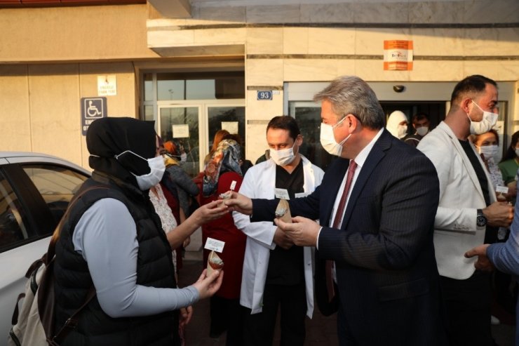 Başkan Palancıoğlu’ndan filyasyon ekiplerine moral ziyareti