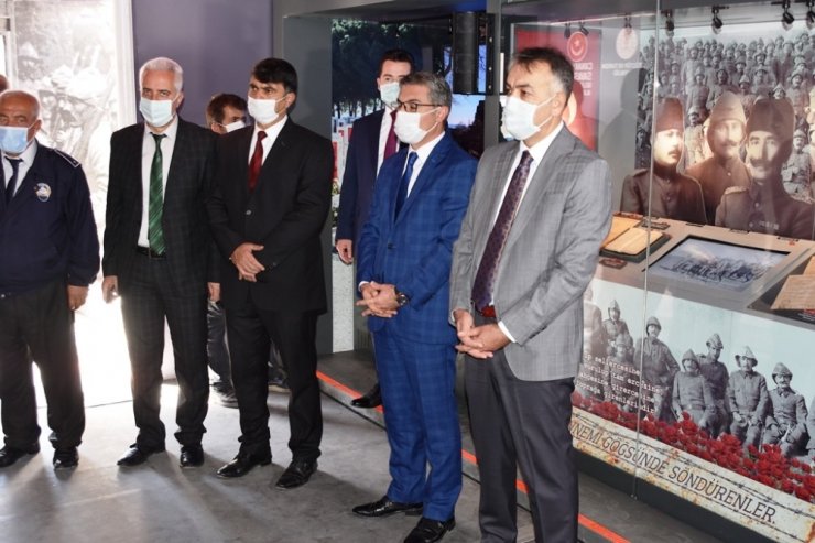 Çanakkale Muharebeleri Mobil Müzesi Bitlislilerle buluştu