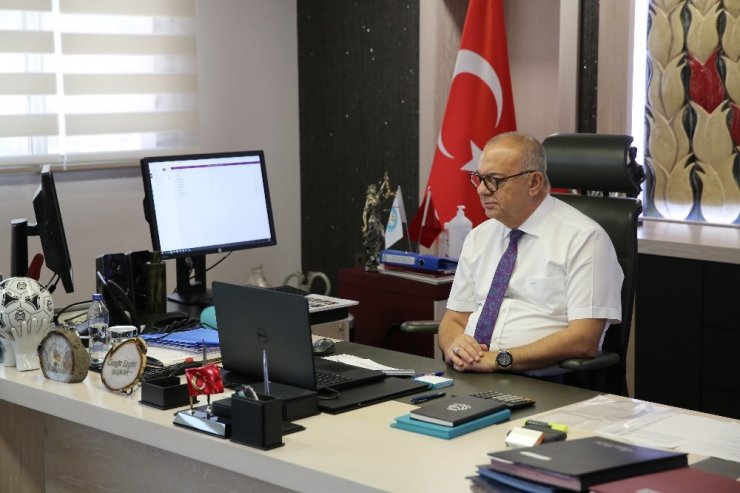 Başkan Ergün: "Tüm toplu taşıma araçlarını periyodik olarak dezenfekte ediyoruz"