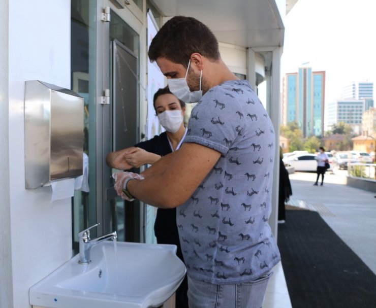 Medıcal Park’tan ‘’Doğru yöntemle el yıkama’’ etkinliği