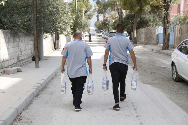 Merkezefendi Belediyesi çocuklara 1 yılda 288 ton süt dağıttı