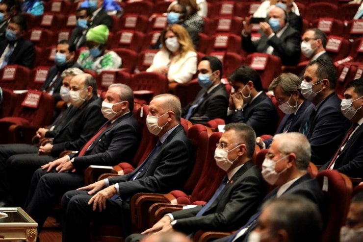 Rektör Coşkun, Cumhurbaşkanlığı Külliyesi’nde gerçekleştirilen Yeni Akademik Yıl Açılış törenine katıldı