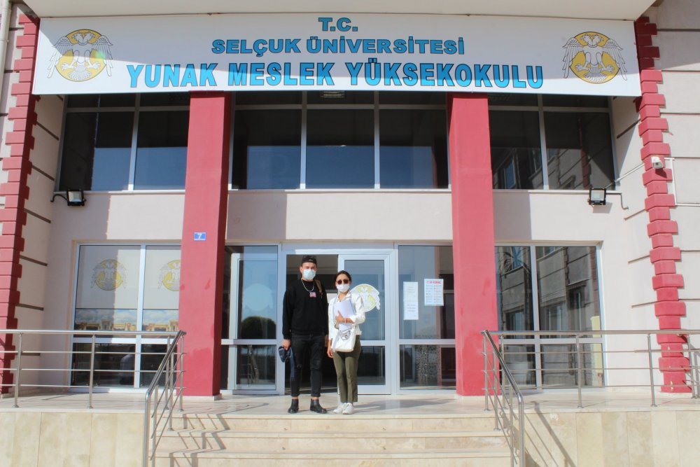 Yunak MYO'ya 10 yabancı uyruklu öğrenci yerleşti