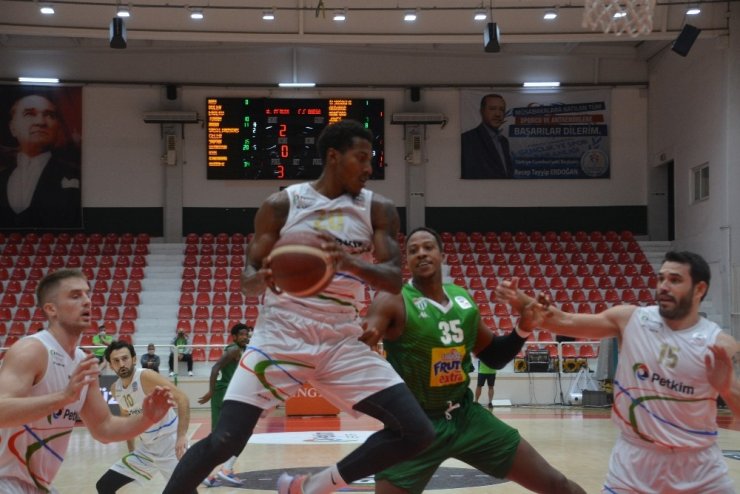 Basketbol Süper Ligi: Aliağa Petkim Spor: 108 - Frutti Extra Bursaspor : 80