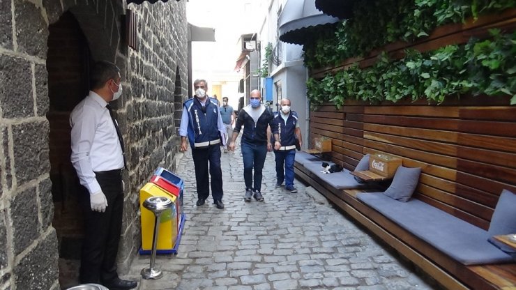 Diyarbakır’da otel ve iş yerleri denetlendi