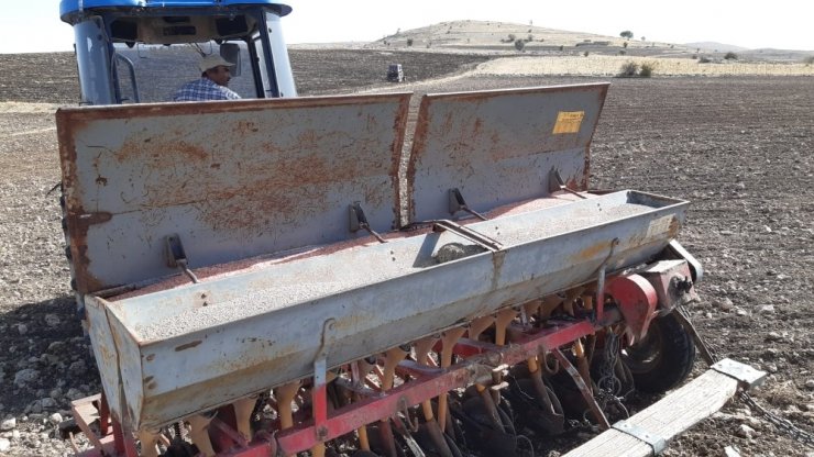 Afyonkarahisar’da tohum toprakla buluştu