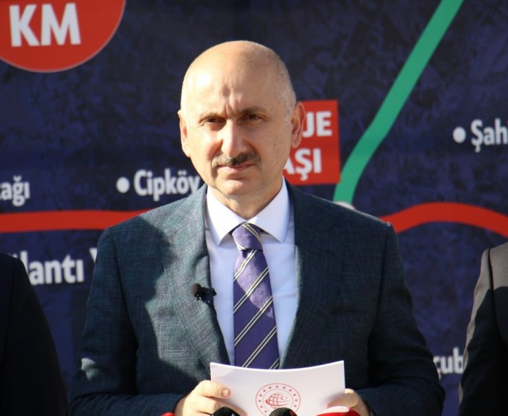 Bakan Karaismailoğlu: "100 yılda yapılamayacak işleri Cumhurbaşkanımızın liderliğinde tamamladık"