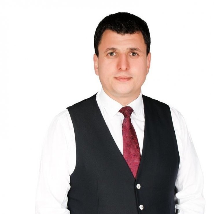 Manisa’da AK Parti’li belediye başkanı ve ailesi Covid-19’a yakalandı