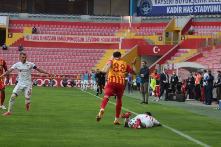 Süper Lig: Kayserispor: 1 - Sivasspor: 3 (Maç Sonucu)