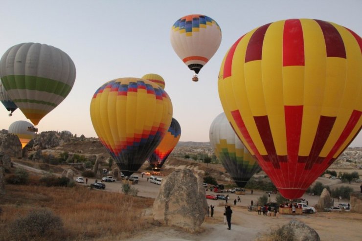 Yerli ve milli balonlar Kapadokya semalarında
