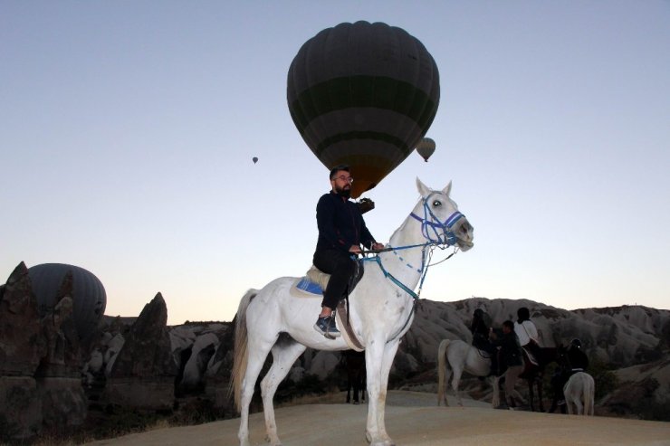 Kapadokya’da hem havada hem yerde görsel şölen