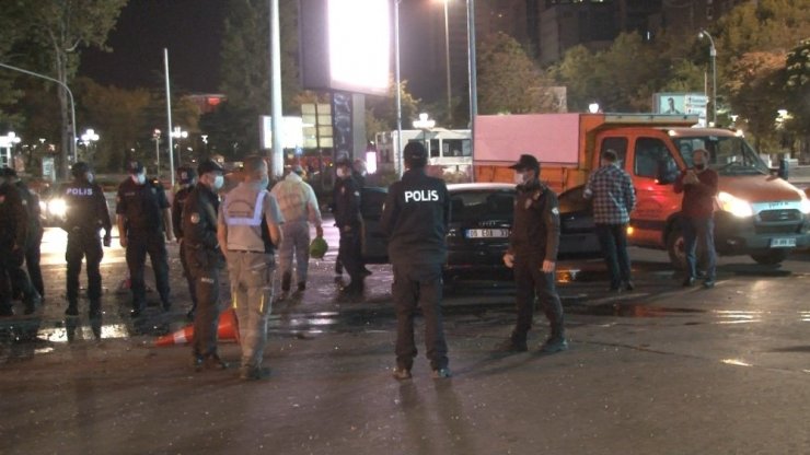 Ankara’da kadın sürücü ortalığı birbirine kattı: 3 yaralı