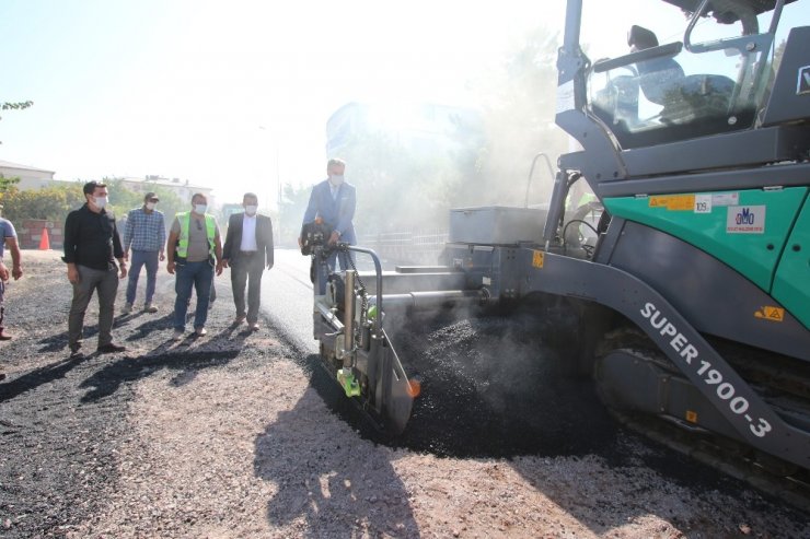 Hacılar’da yol yapım çalışmaları tam gaz devam ediyor