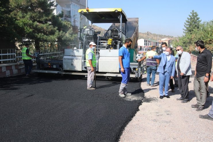 Hacılar’da yol yapım çalışmaları tam gaz devam ediyor