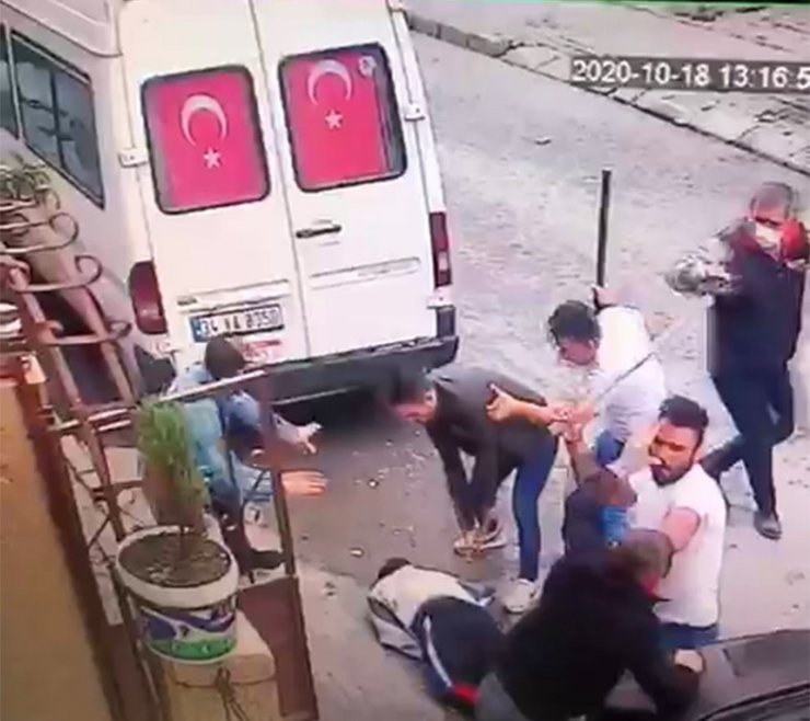 Avcılar’daki baltalı dehşet kamerada