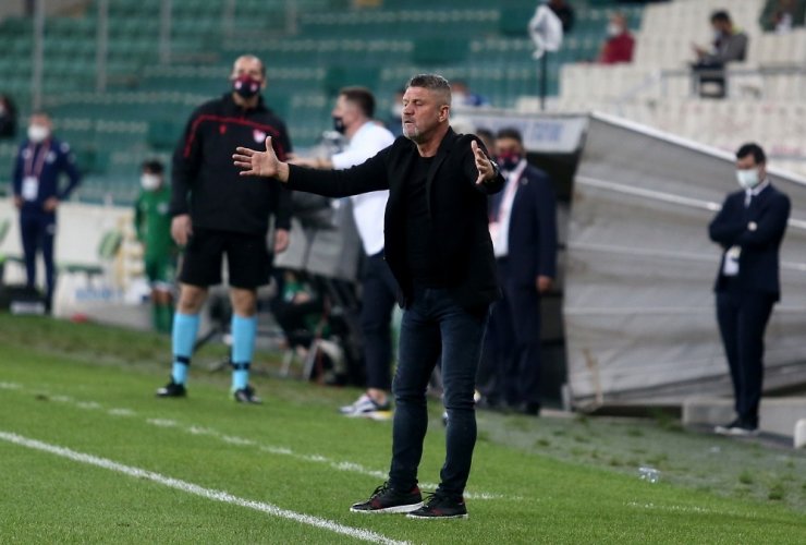 Balıkesirspor Teknik Direktörü Mesut Dilsöz: “Puanı hak etmedik”