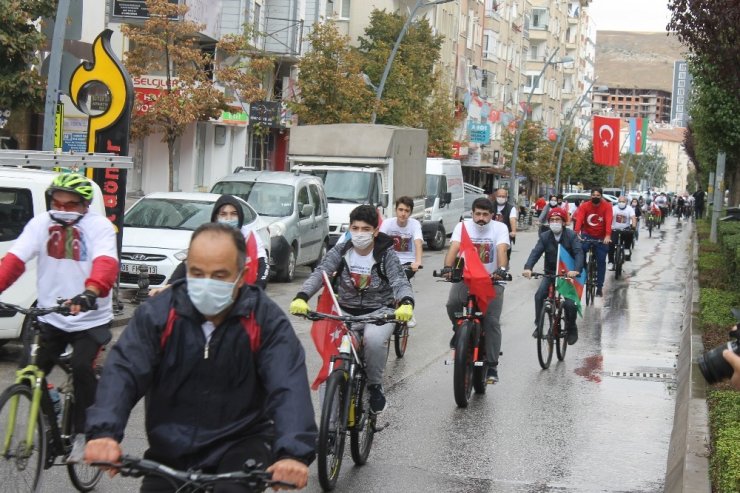 Azerbaycan’a destek için pedal çevirdiler