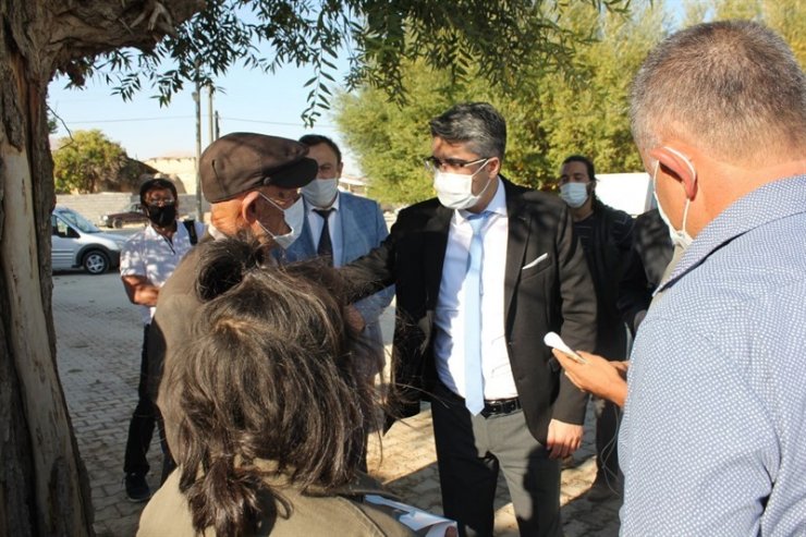 Çat kapı ziyaretten yaşlılar memnun