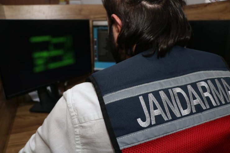 Jandarma terör propagandası yapılan ve yasadışı bahis oynatılan siteleri erişime kapattı