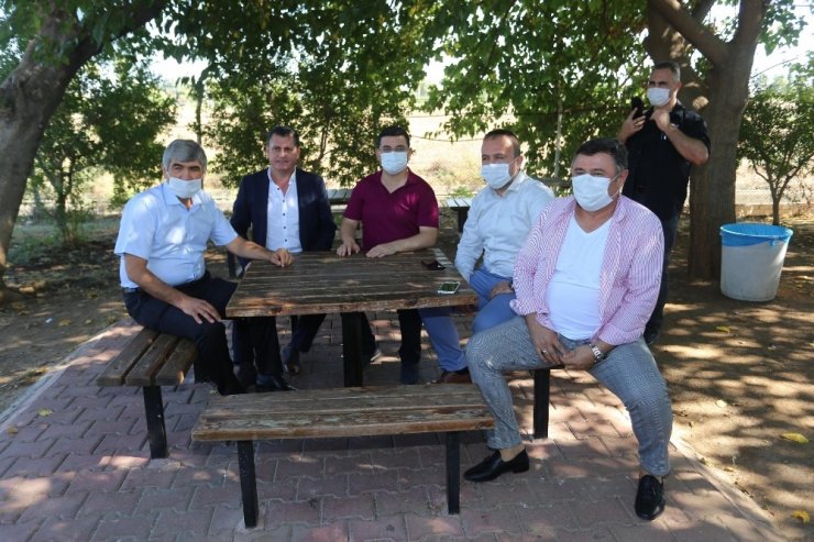 Tütüncü, taksici esnafı ile buluştu