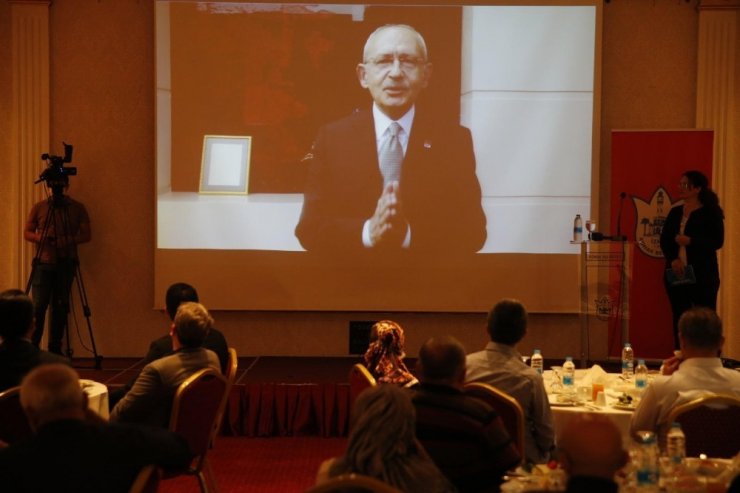 Apartman görevlileri sorunları anlattı, Başkan Batur çözüm üretti