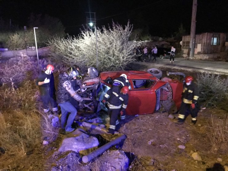 Konya’da 2 otomobil çarpıştı: 9 yaralı