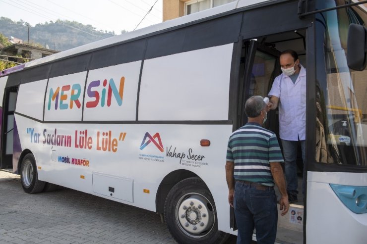 Mersin’de pandemi döneminde ’mobil kuaför’ hizmeti