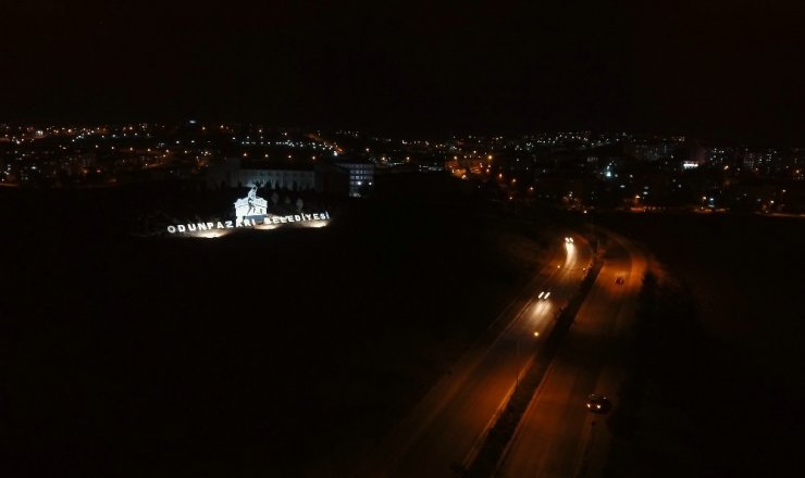 Odunpazarı’ndan cadde kesişimine Atatürk silueti