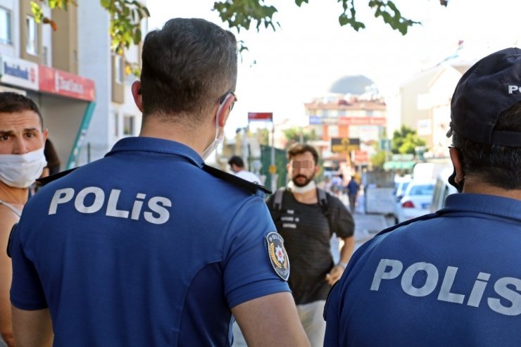 Koronadan değil polisten korktular