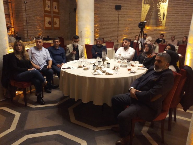 Doç. Dr. Mustafa Güzel: “Savunma sanayisinde attığımız adımı sağlık sanayisinde de atmamız gerekiyor “