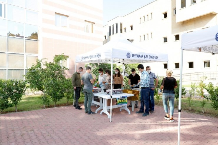 Gıda Gününde Adana Şalgamı ve simit ikram edildi