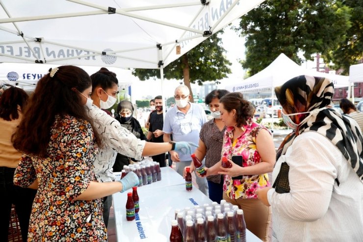 Gıda Gününde Adana Şalgamı ve simit ikram edildi