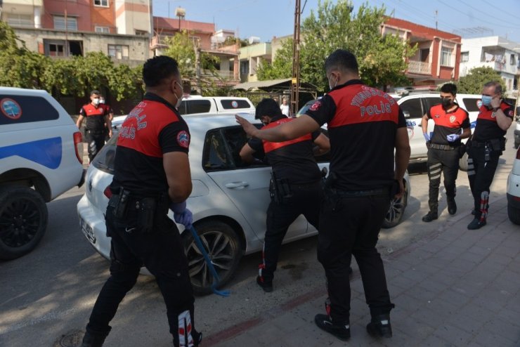 Polis camı kırıp hayat kurtardı
