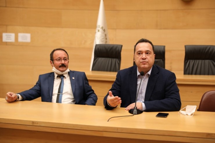 Başkan Besim Dutlulu muhtarları konuk etti