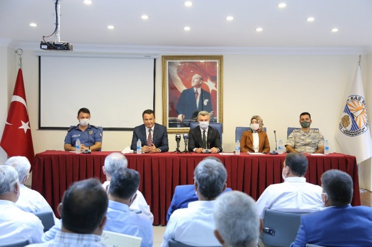 Mutlu Ulutaş: "Her muhtarımıza ulaşmaya çalışıyoruz"