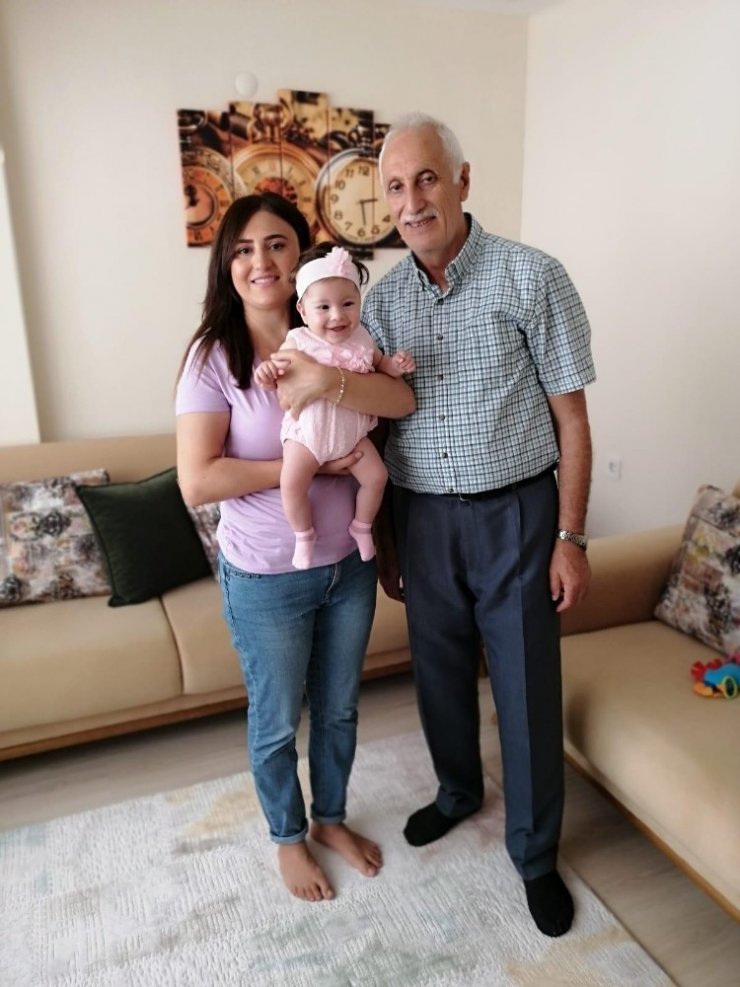 Böbrek nakliyle hem sağlığına hem de kızına kavuştu