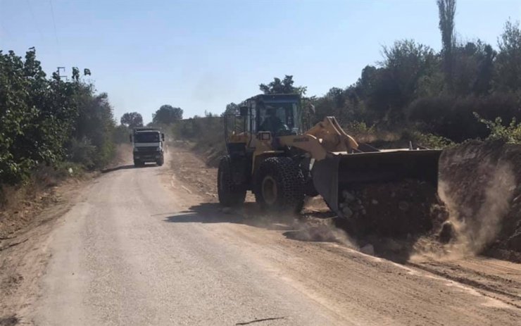 Selim Köyü yolu genişletme çalışmaları devam ediyor