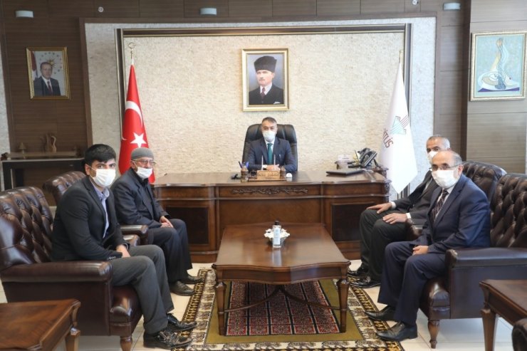Vali Oktay Çağatay muhtarları makamında kabul etti