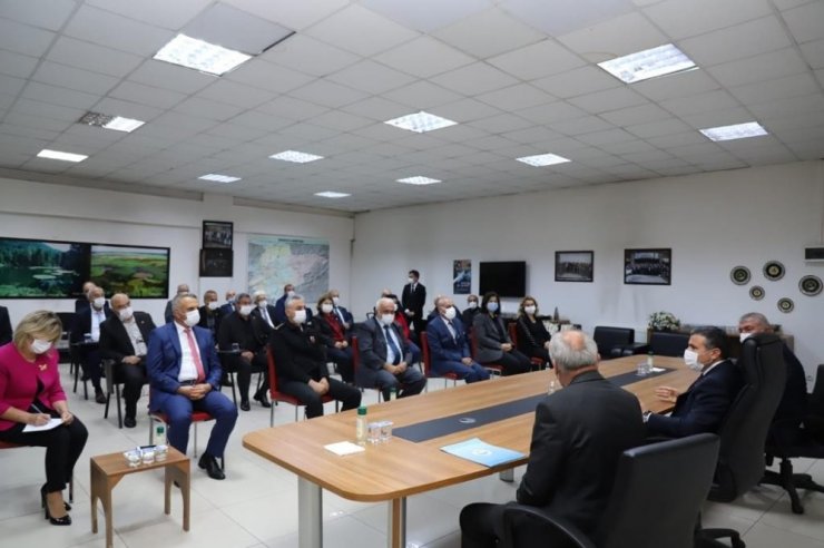 Vali Atay "Muhtarlar demokrasimizin temel taşı"