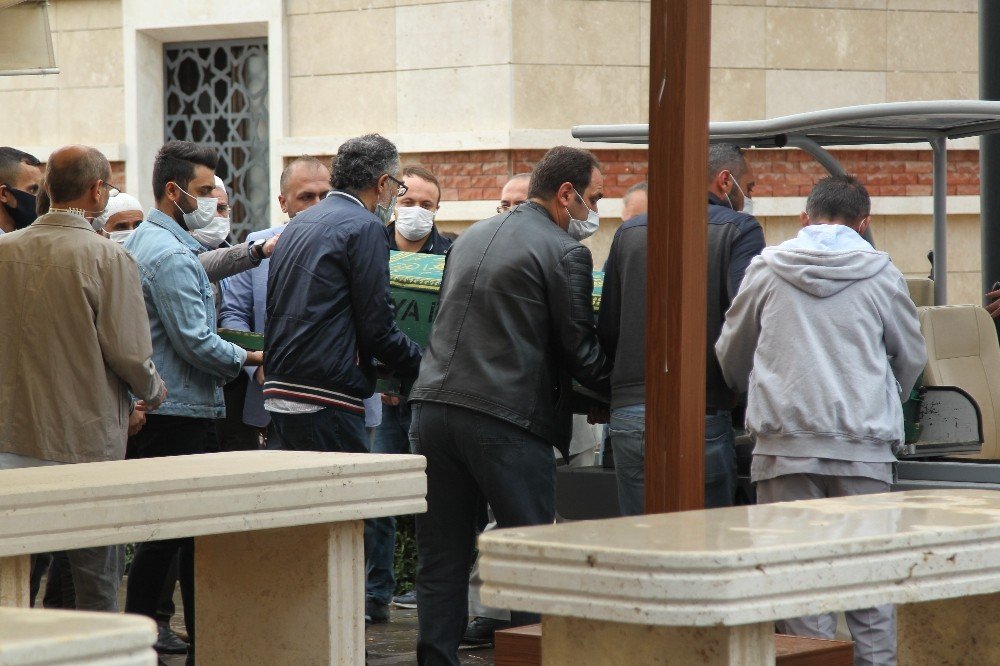 Konya'daki feci kazada can veren baba Bünyamin Özkan ve oğlu Eymen defnedildi