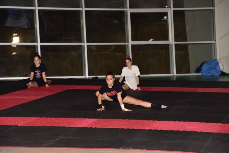 Manisalı cimlastikçiler uluslararası turnuvaya katılacak