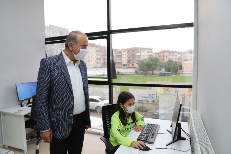 Mudanya Belediyesi online eğitim ağını güçlendiriyor